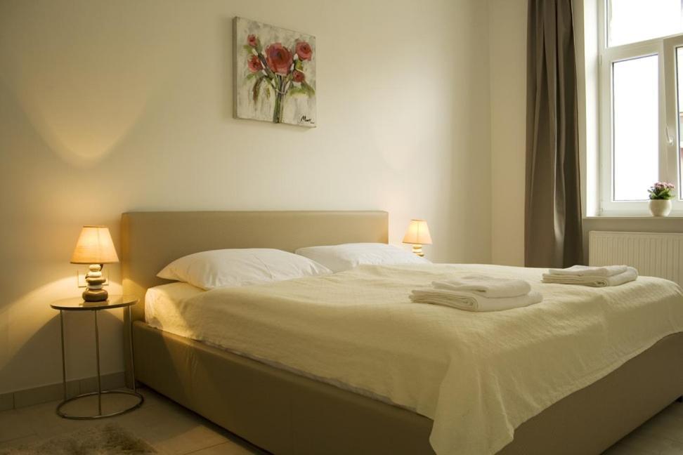 Flowers Premium Apartments & Rooms Zagabria Esterno foto